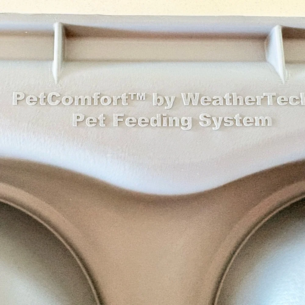 WeatherTech  Pet Comfort Feeding Bowl Gray & White Double “Dog or Cat”
